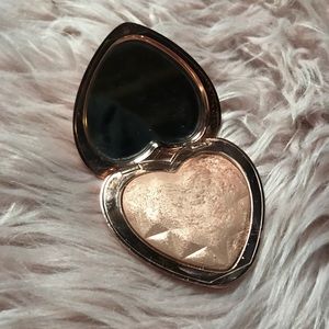 TOO FACED LOVE LIGHT HIGHLIGHTER